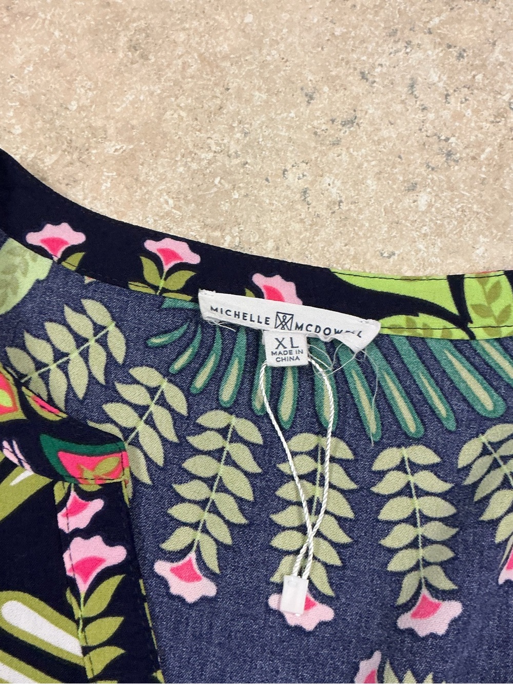 Michelle McDowell SZ XL Maxi Navy Dress Pink/green Florals Vneck 3/4 Bell Vacay - Picture 8 of 10